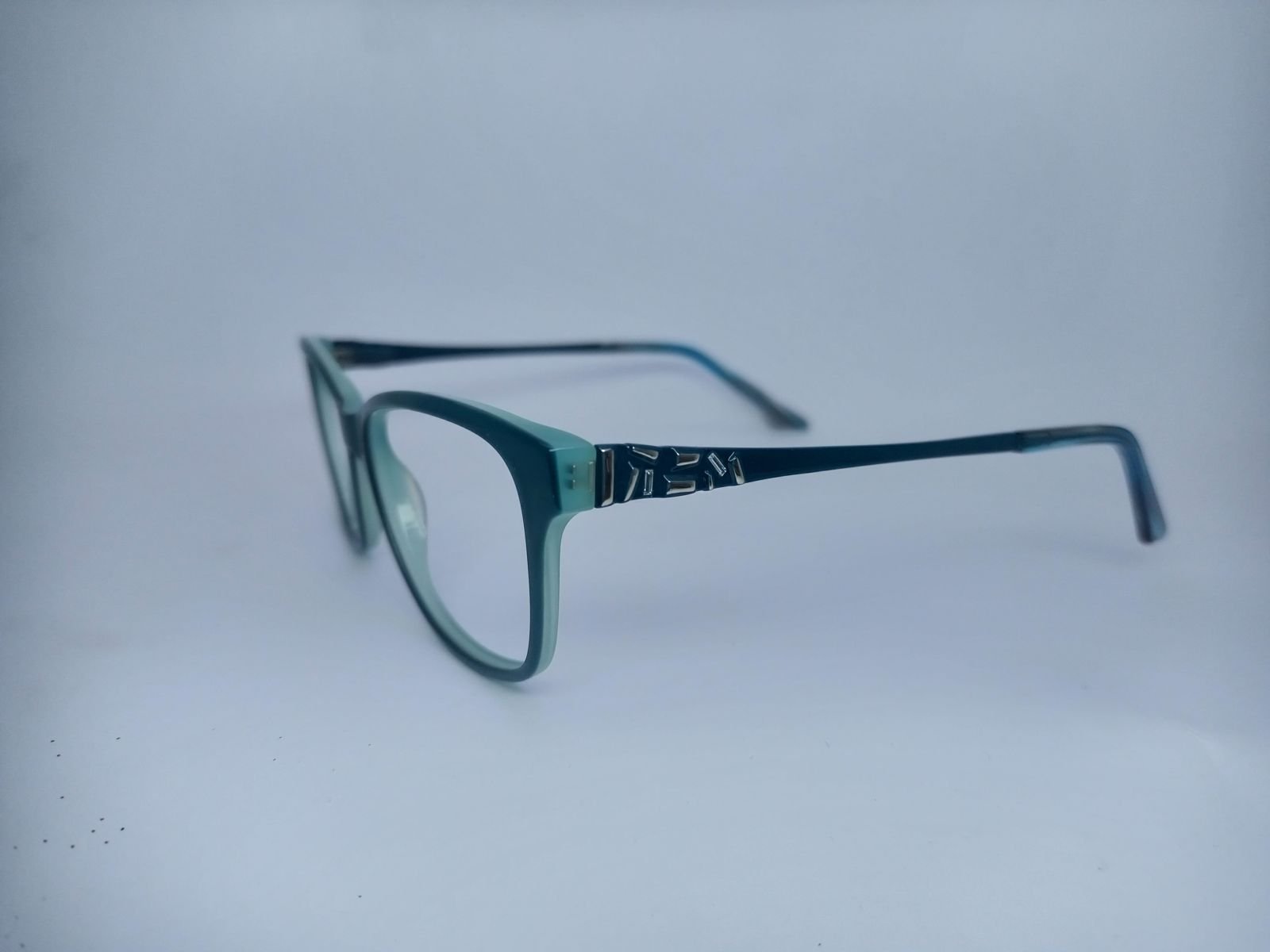 Luxury Semi square Style